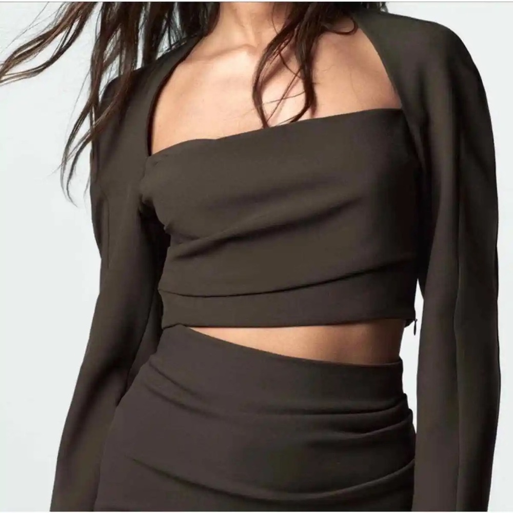 ZARA Voluminous Draped Long Sleeve Square Neck Crop Top - Picture 1 of 5